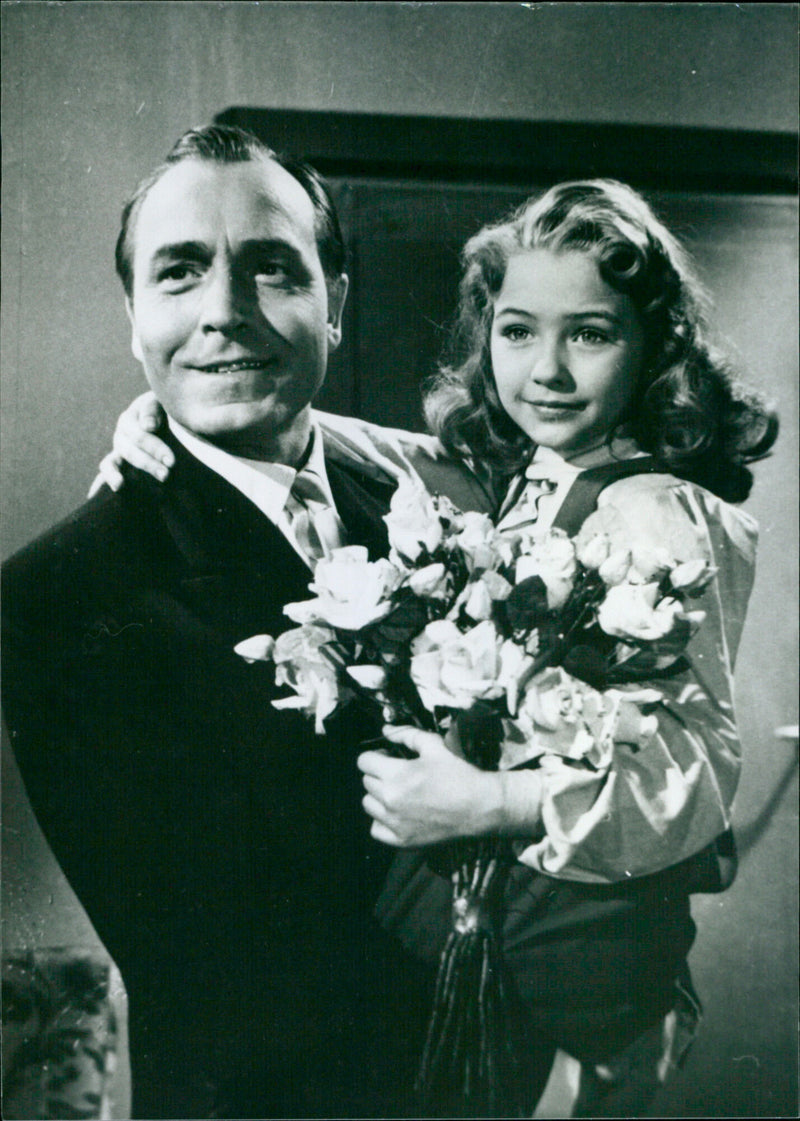 Paul Klinger and Christine Kaufmann - Rosen-Resli - Vintage Photograph