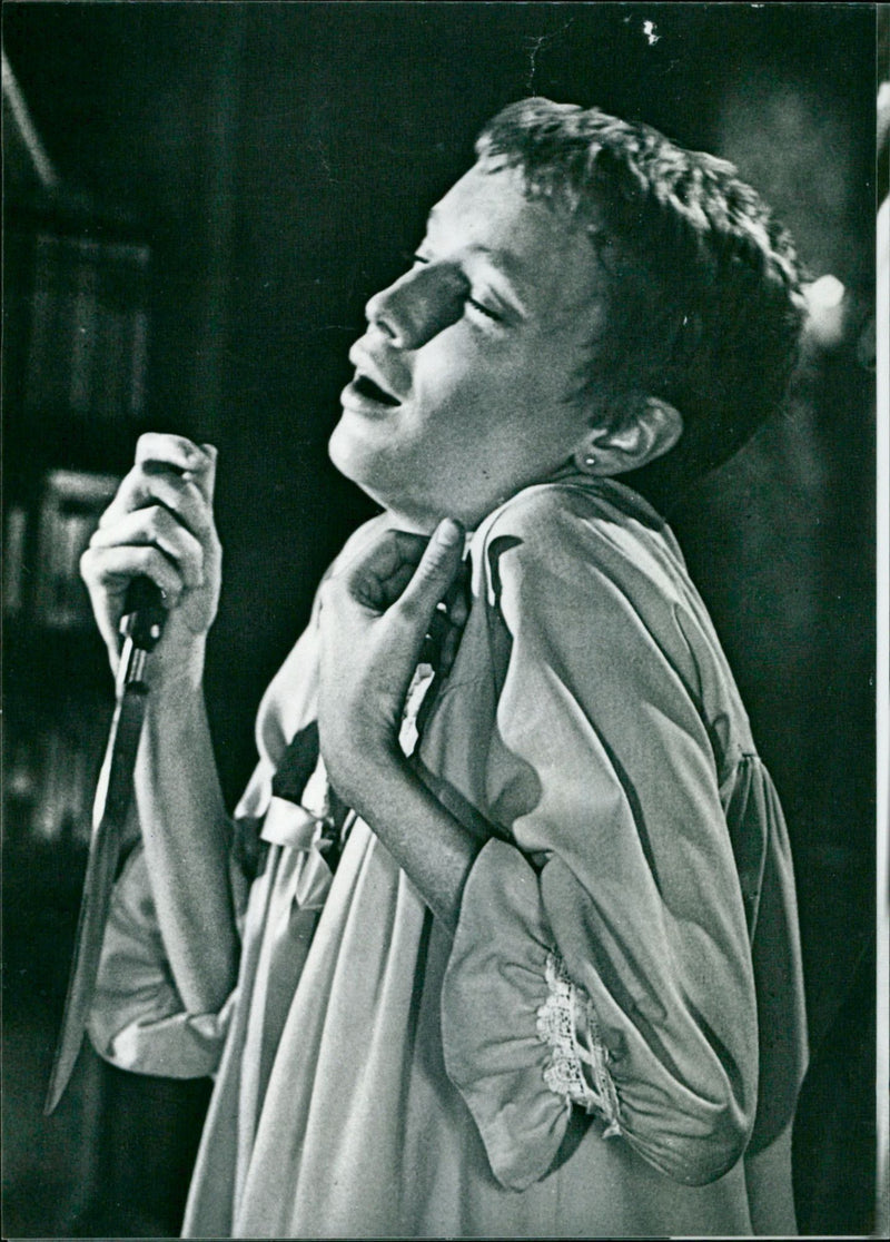 Mia Farrow - Rosemary's Baby - Vintage Photograph