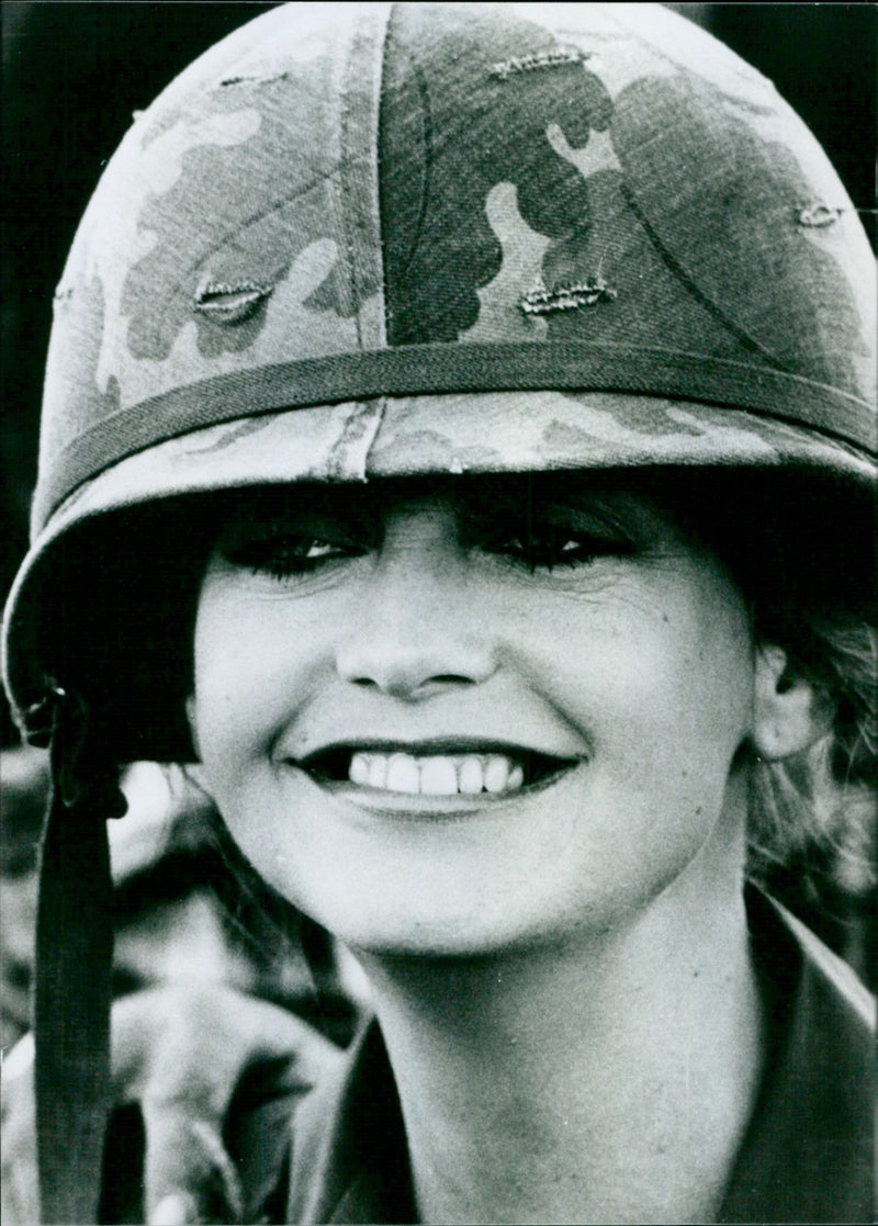 Goldie Hawn as Judy Benjamin in the 1980 film Private Benjamin. - Vintage Photograph