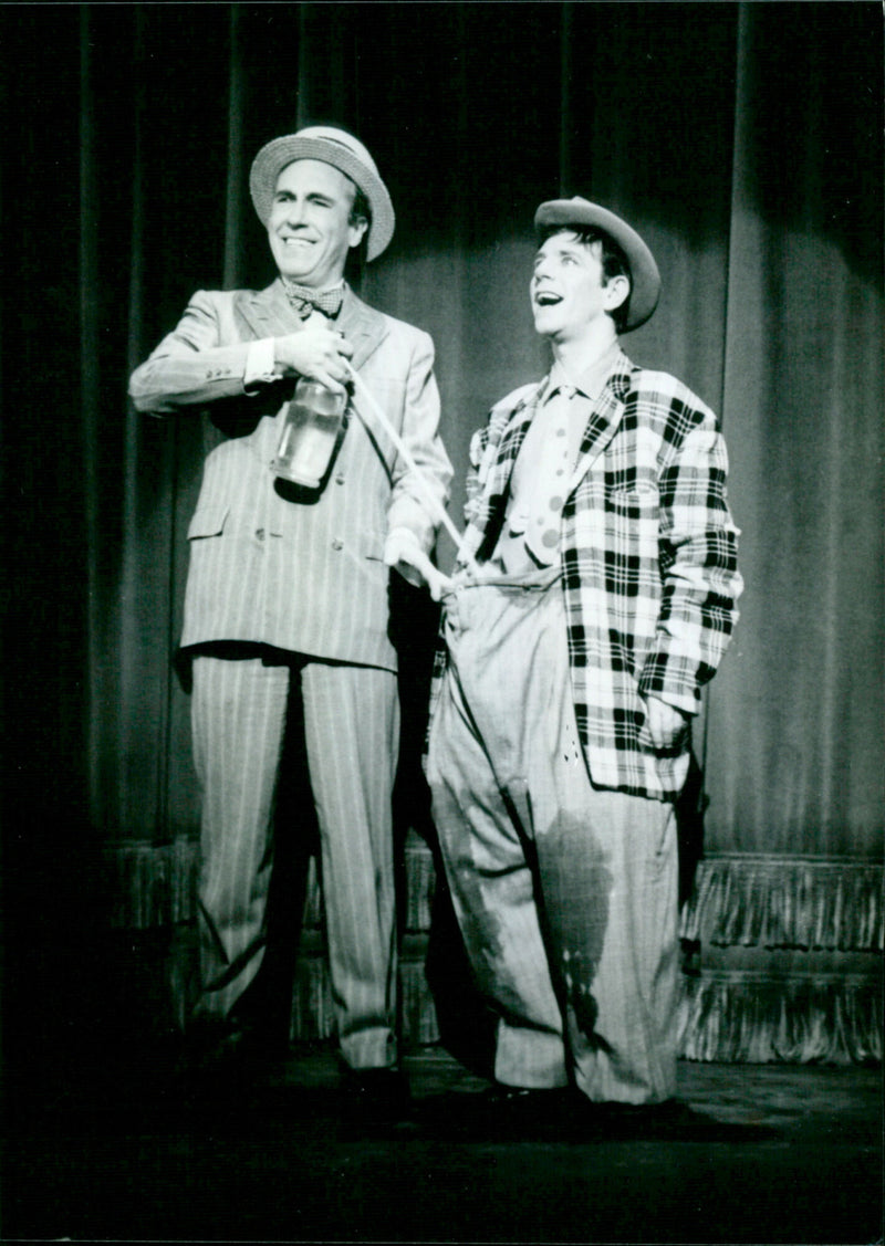 The night they raided Minsky's (Die nacht, als Minsky aufflog) - Vintage Photograph