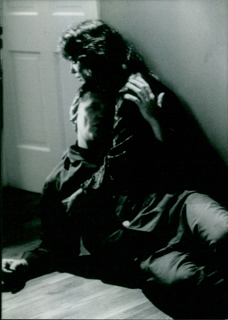 Jaclyn Smith and Tom Mason - Nightmare in the Daylight - Vintage Photograph