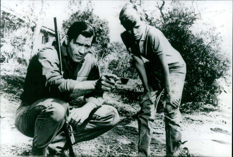 Gefahr im Tal der Tiger "Maya" - Vintage Photograph