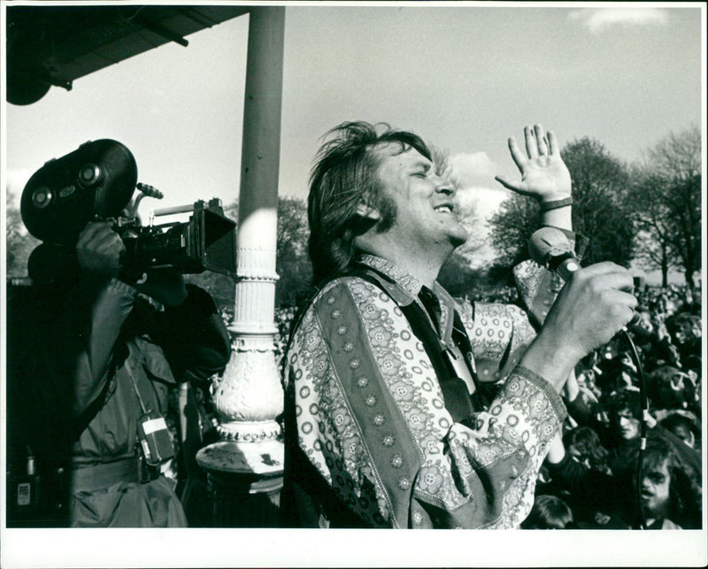 Rev Arthur Blessit - Vintage Photograph