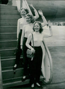 The Beverley Sisters On States Trip - Vintage Photograph