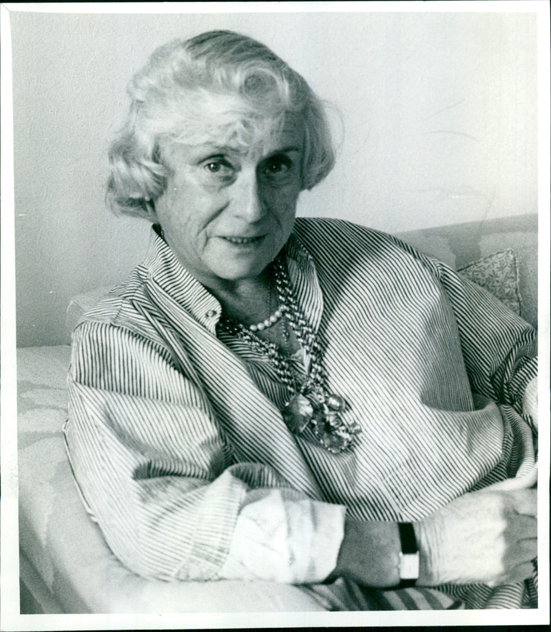 Gwen Robyns - Vintage Photograph