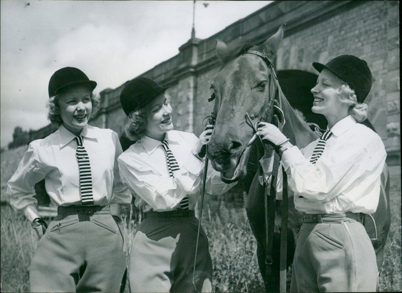 Beverley Sisters - Vintage Photograph