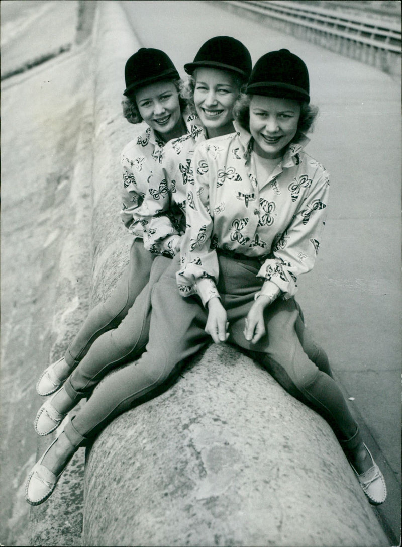 Beverley Sisters - Vintage Photograph