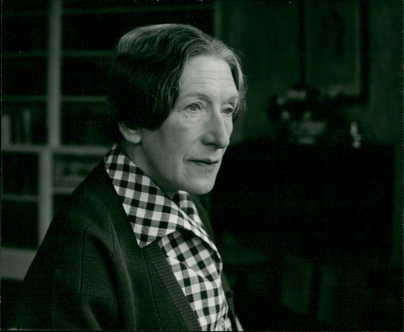 Elizabeth Bowen - Vintage Photograph