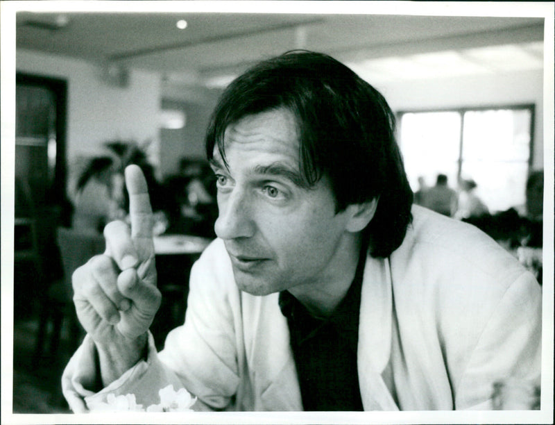 HELEN PEACOCKE INTERVIEW WITH RAYMOND BLANC - Vintage Photograph