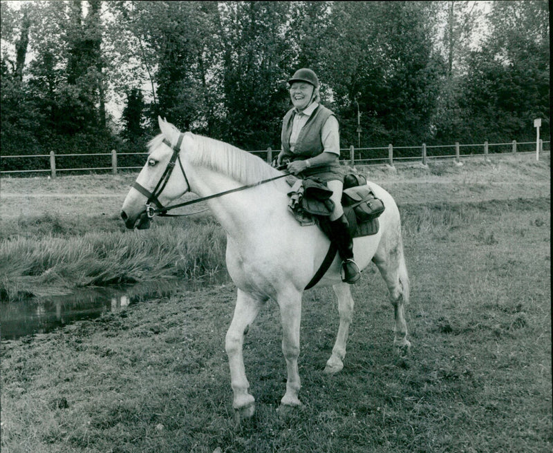 Edith Boon - Vintage Photograph