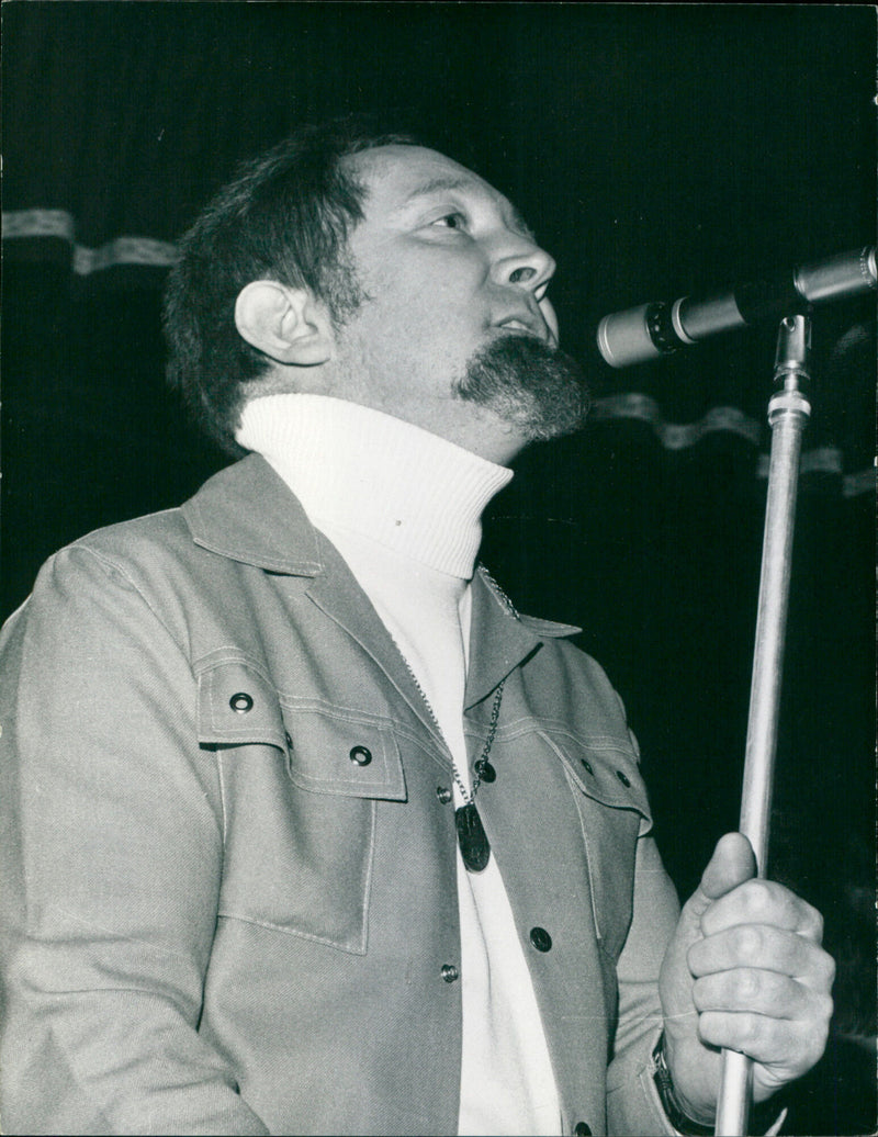 Bill Ashton - Vintage Photograph