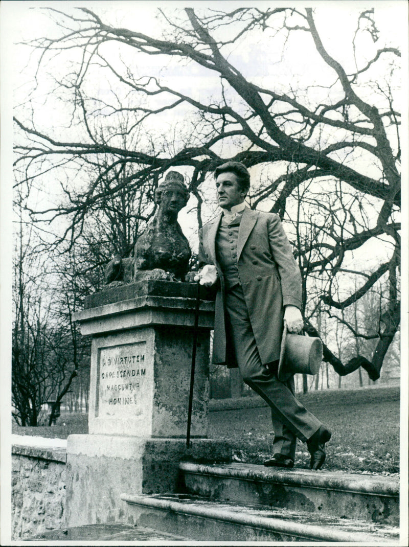 Alan Badel - Vintage Photograph