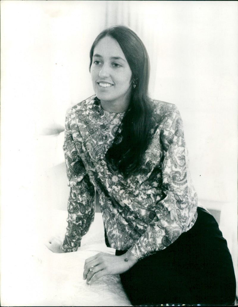 Joan Baez - Vintage Photograph