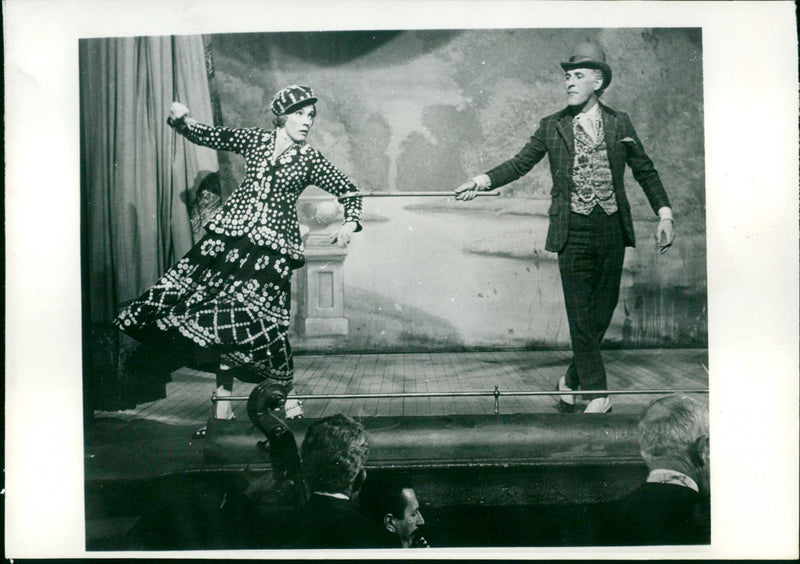 Julie Andrews - Vintage Photograph