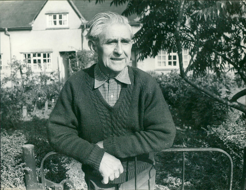 Mr. Frank Bayliss - Vintage Photograph