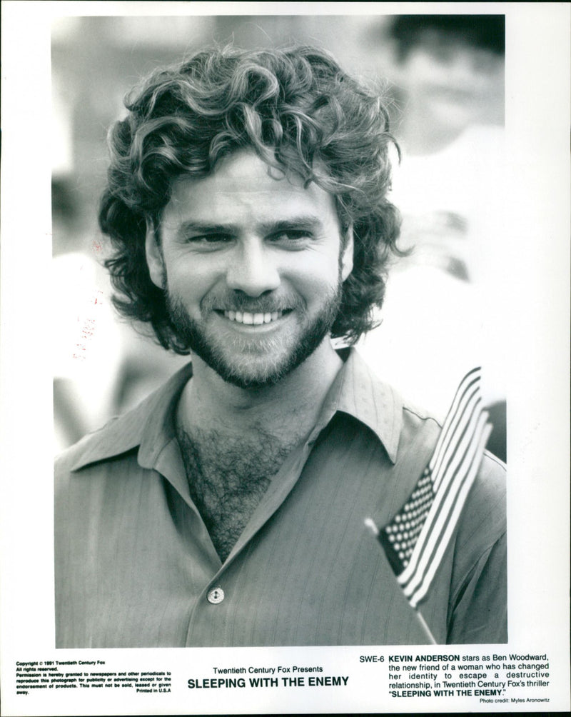 Kevin Anderson in "Sleeping with the enemy" - Vintage Photograph