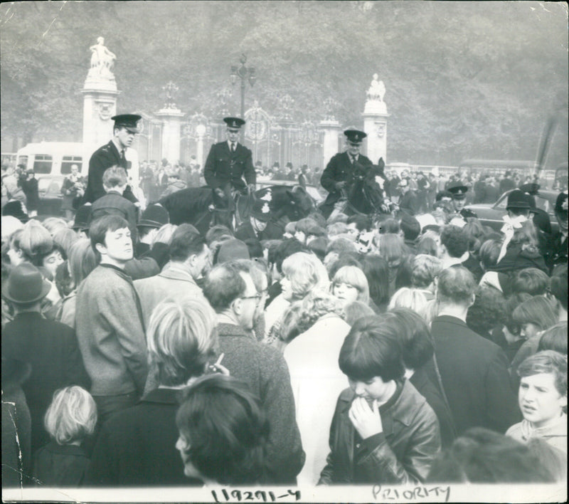 The Beatles fans - Vintage Photograph