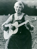 Julie Andrews - Vintage Photograph