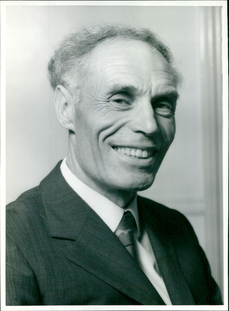 Maurice Bell - Vintage Photograph