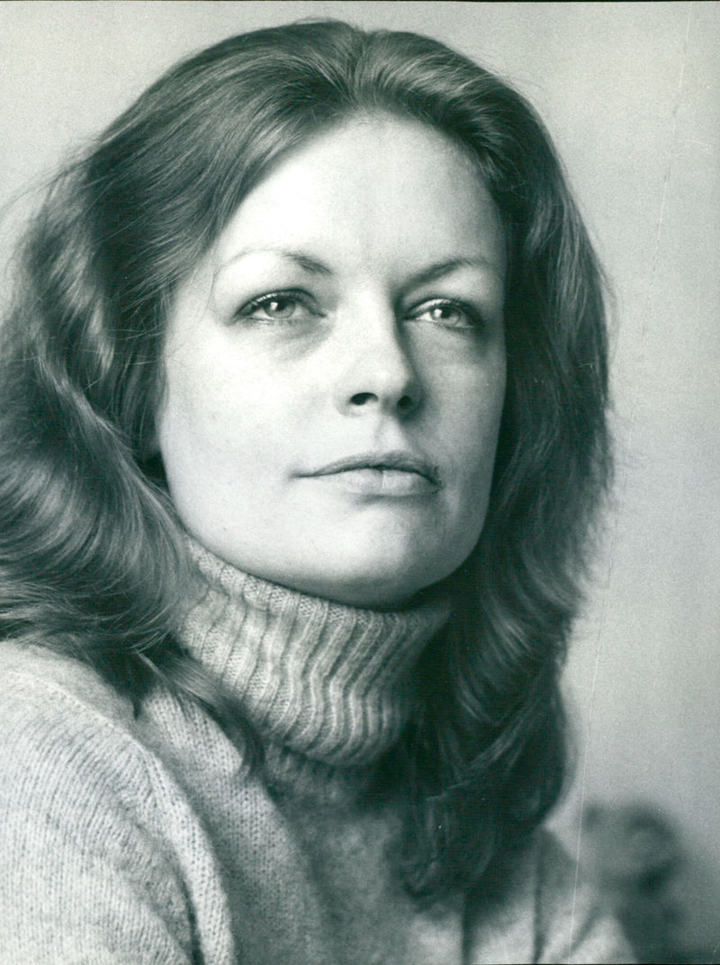 Rose Bennett - Vintage Photograph