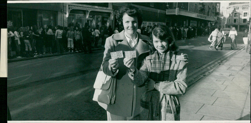 Mum and daughter - Vintage Photograph