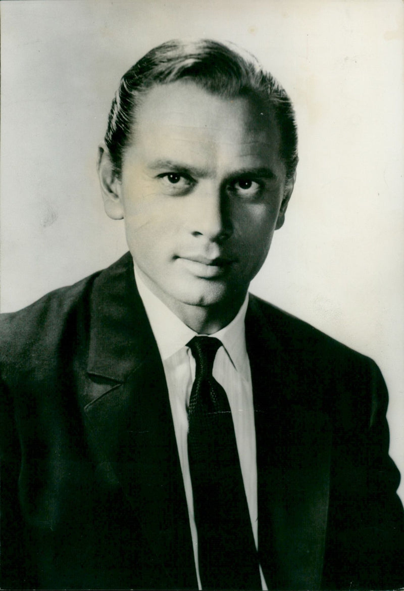 Yul Brynner - Vintage Photograph