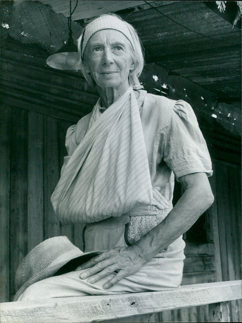 Jean Anderson - Vintage Photograph