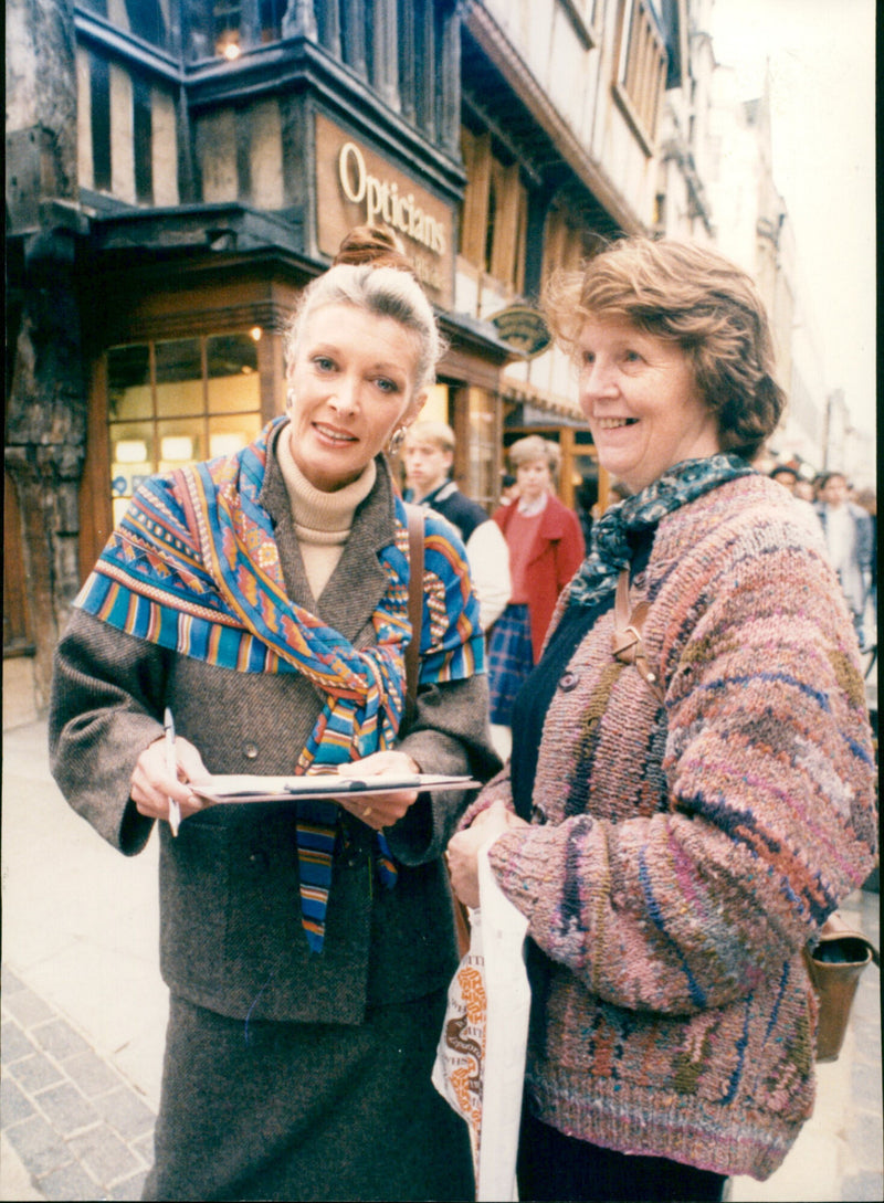 Marti Caine - Vintage Photograph