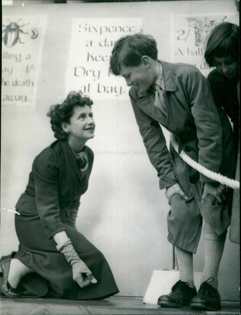 Peggy Ashcroft - Vintage Photograph