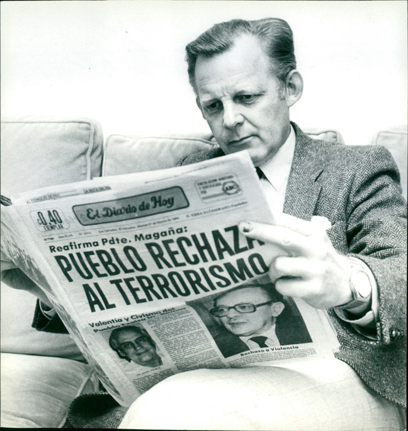 El Diario de Hoy - Vintage Photograph