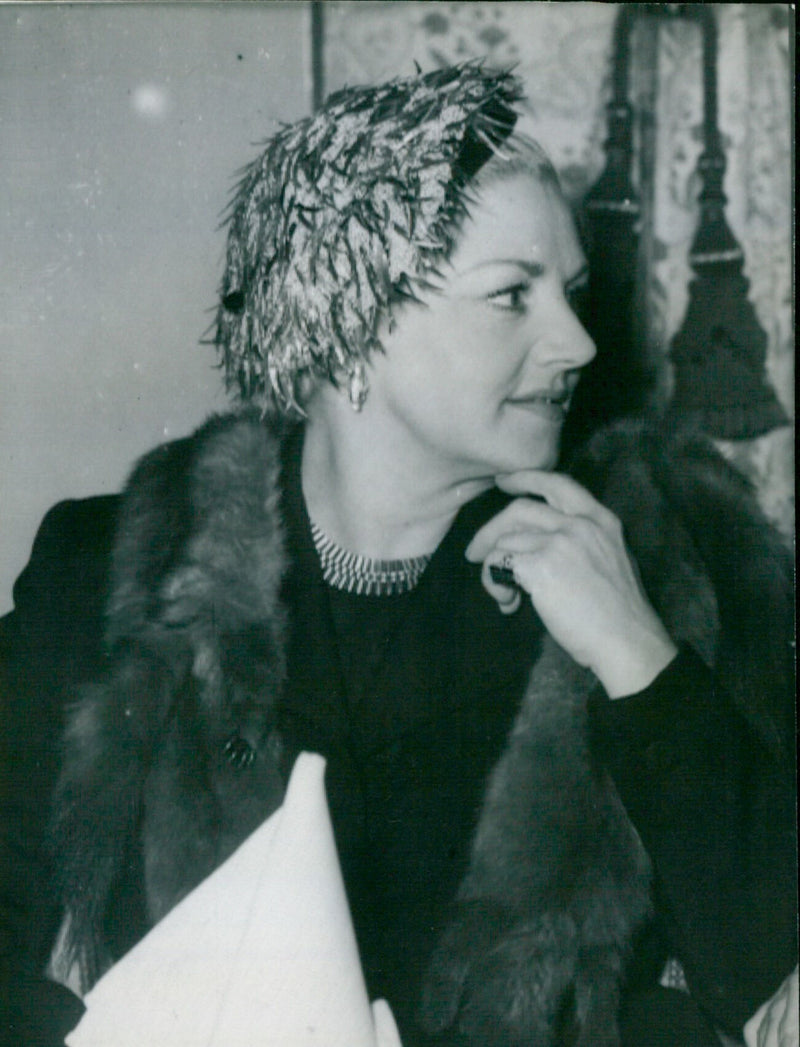 Hermione Baddeley - Vintage Photograph