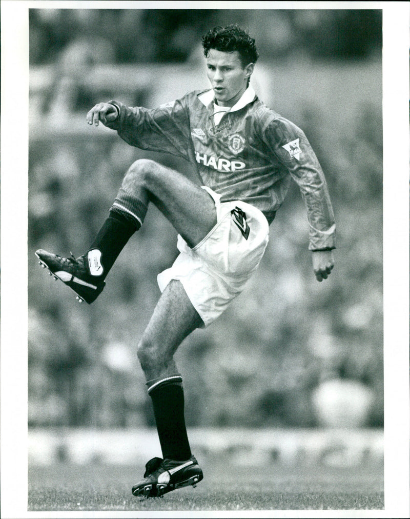 Ryan Giggs - Manchester United F.C. - Vintage Photograph