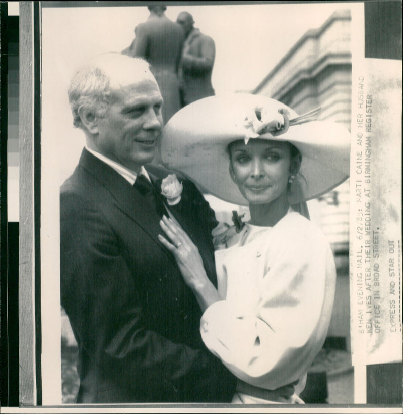 Marti Caine - Vintage Photograph