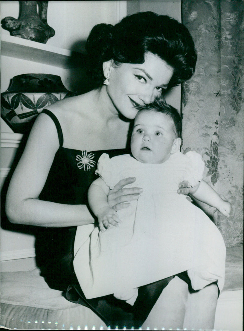 Anne Baxter - Vintage Photograph