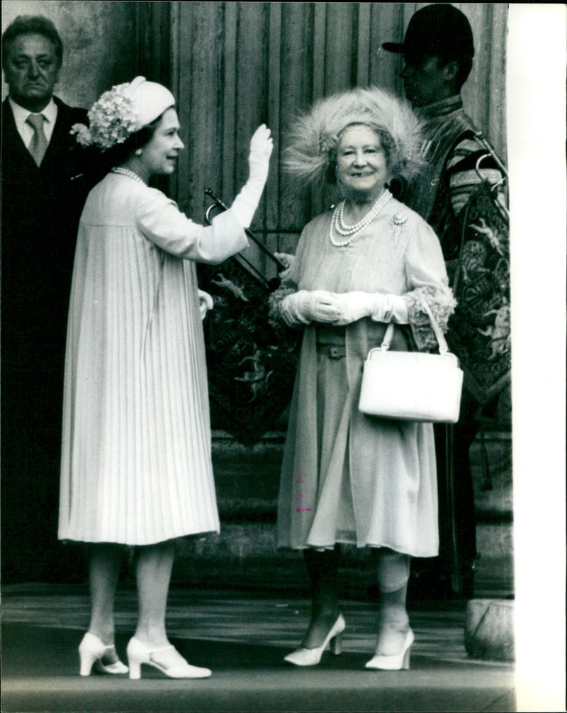 The Queen and The Queen Mother - Vintage Photograph