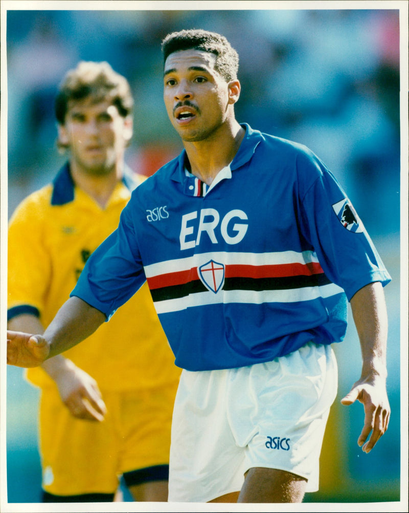 Des Walker - Vintage Photograph