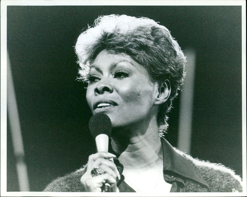 Dionne Warwick - Vintage Photograph
