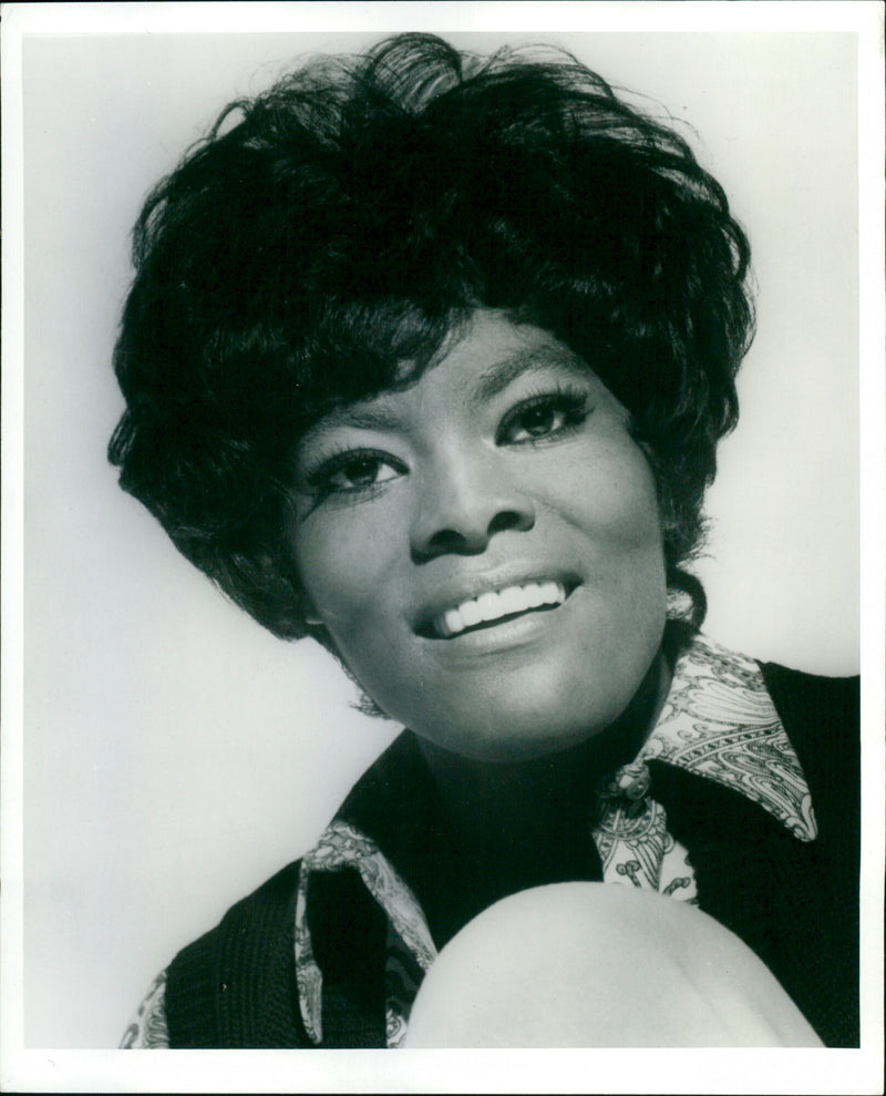 Dionne Warwick - Vintage Photograph