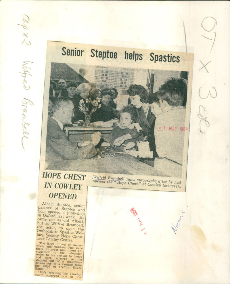 Wilfrid Brambell - Vintage Photograph