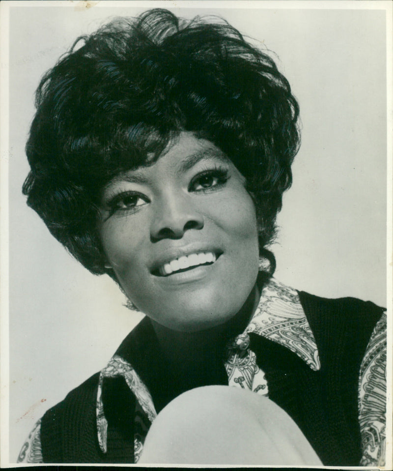 Dionne Warwick - Vintage Photograph