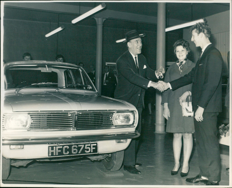 Tommy Trinder - Vintage Photograph