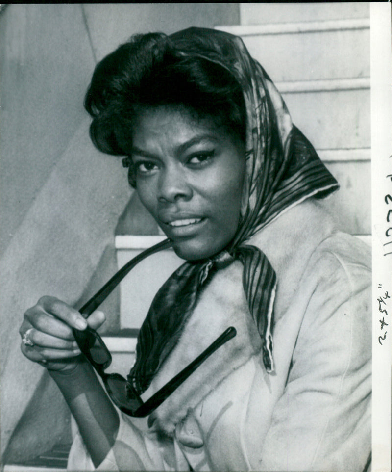 Dionne Warwick - Vintage Photograph