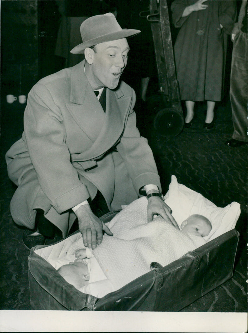 Tommy Trinder - Vintage Photograph