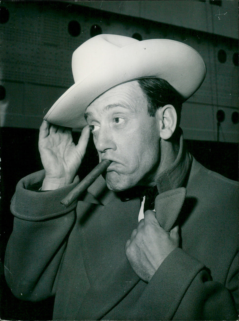 Tommy Trinder - Vintage Photograph