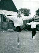 Les Allen - Vintage Photograph