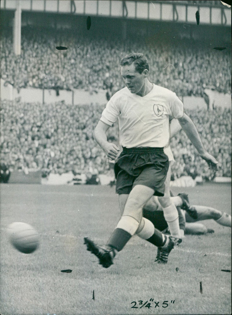 Les Allen - Vintage Photograph