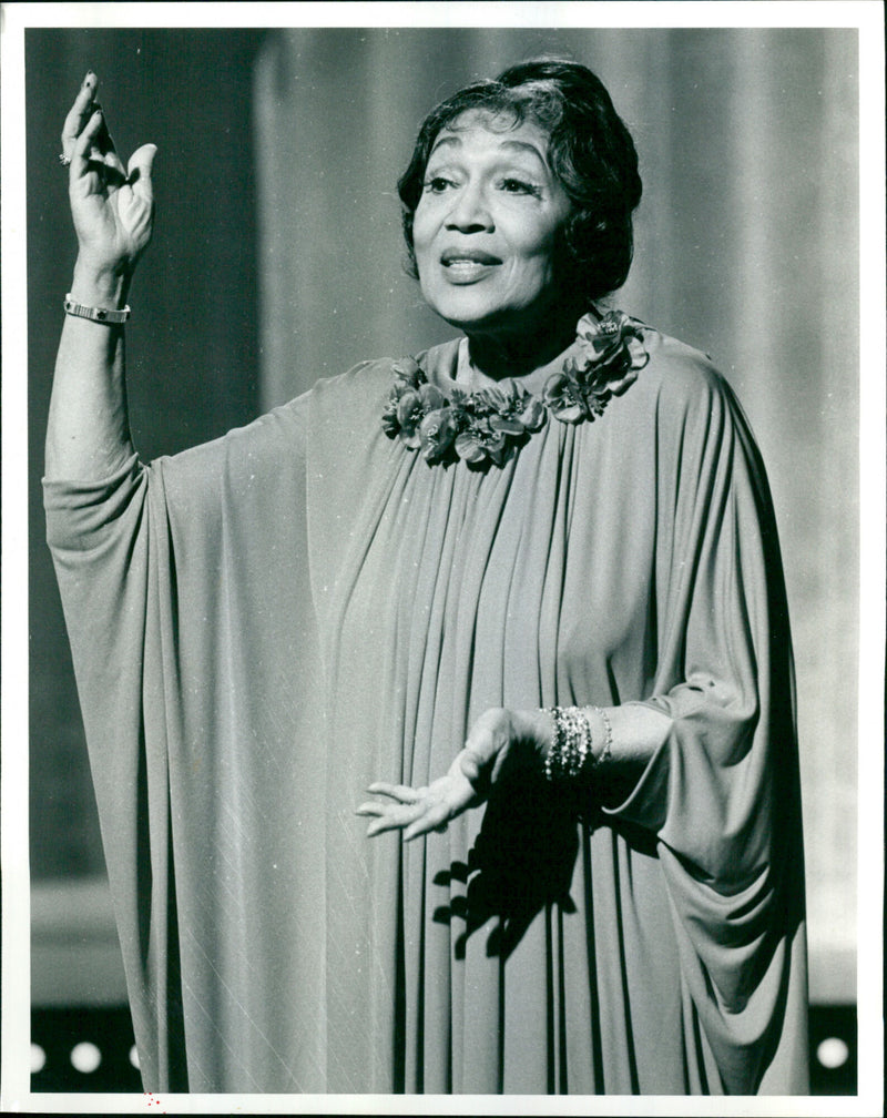 Elisabeth Welch - Vintage Photograph