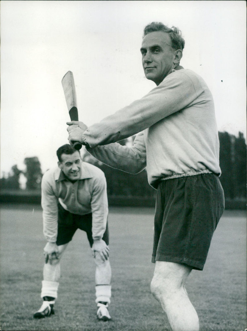 Billy wright , Hat Lofthouse - Vintage Photograph