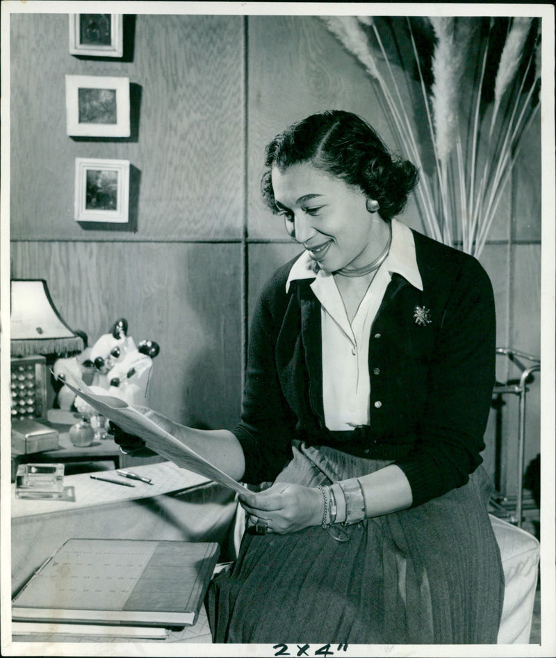 Elisabeth Welch - Vintage Photograph