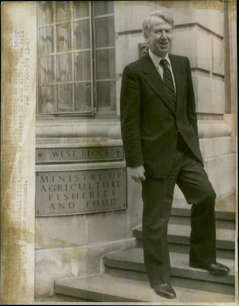 Peter Walker - Vintage Photograph